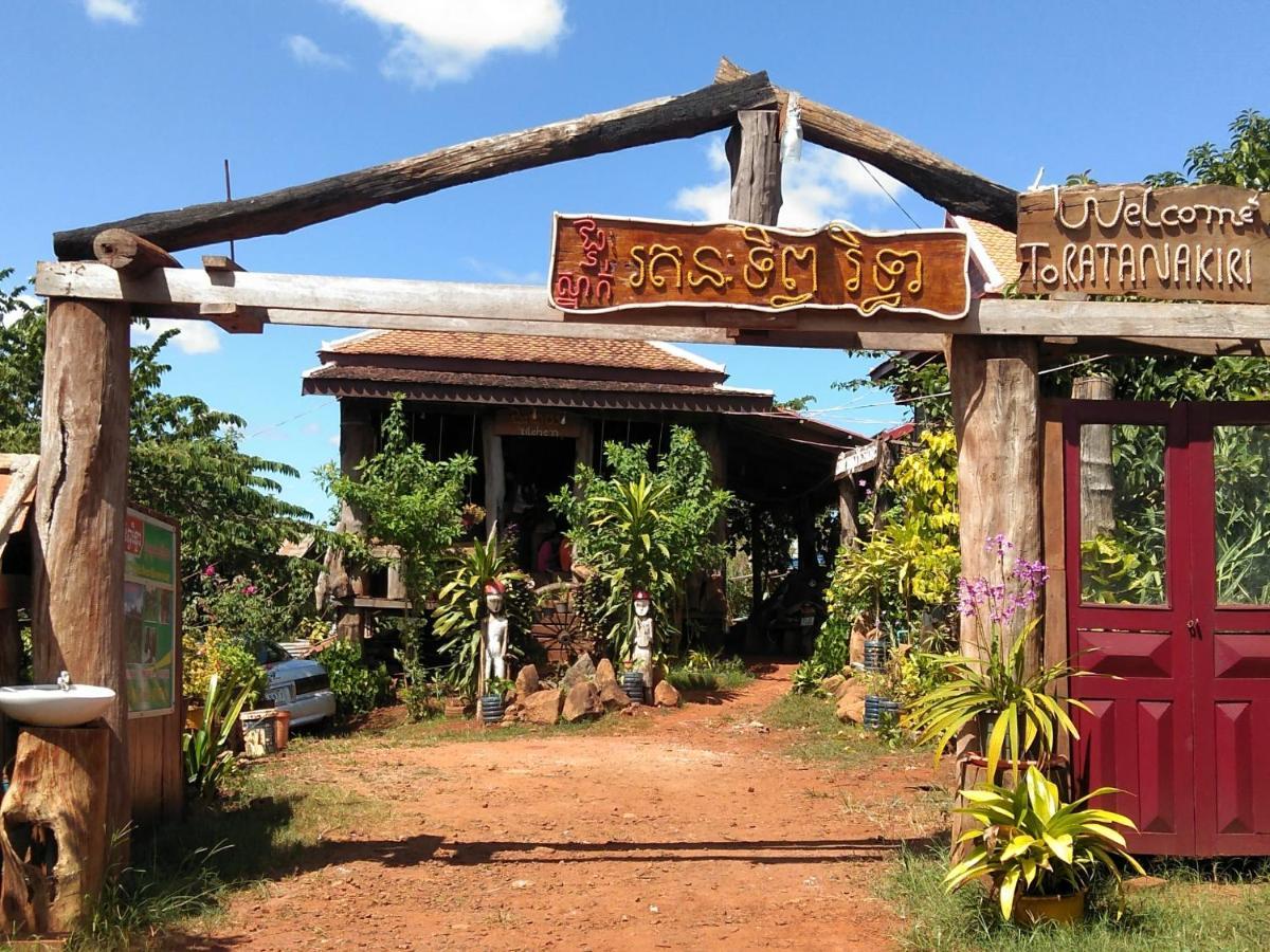 Ratanak Tep Rithea Homestay バンラング エクステリア 写真