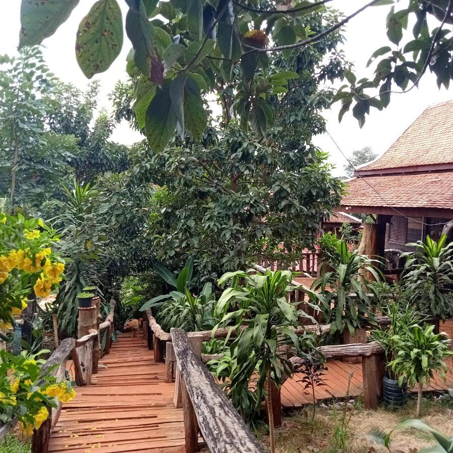 Ratanak Tep Rithea Homestay バンラング エクステリア 写真