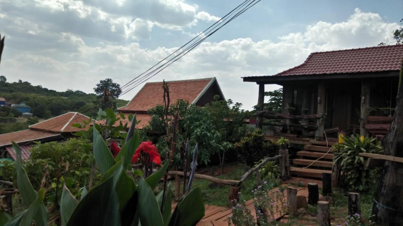 Ratanak Tep Rithea Homestay バンラング エクステリア 写真